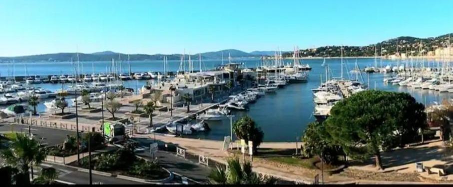 Haut De Villa A 700 Metres De La Plage, Totalement Independant Et Accessible Par Un Escalier Exterieur Sainte-Maxime Zewnętrze zdjęcie